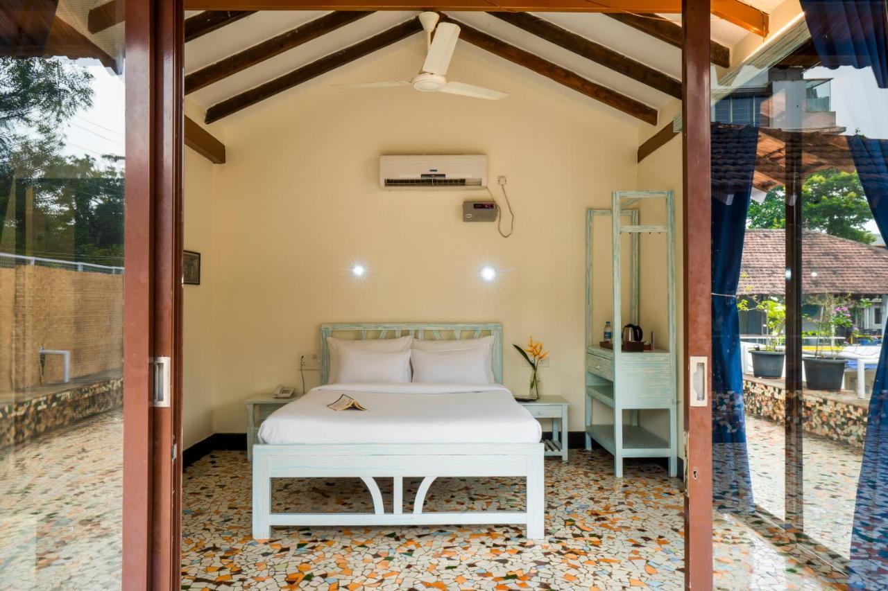 Moustache Goa Luxuria Hostel Vagator Exterior photo
